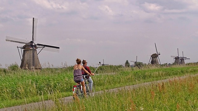 Backpacking in Holland - Windmuehlen