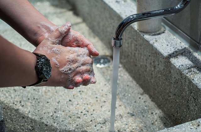 coronavirus washing hands