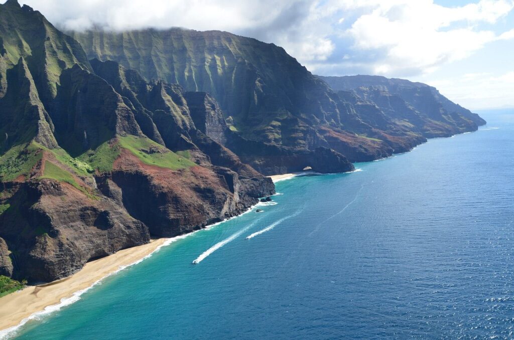 Luftaufnahme der Napali-Küste auf Kauai, Hawaii