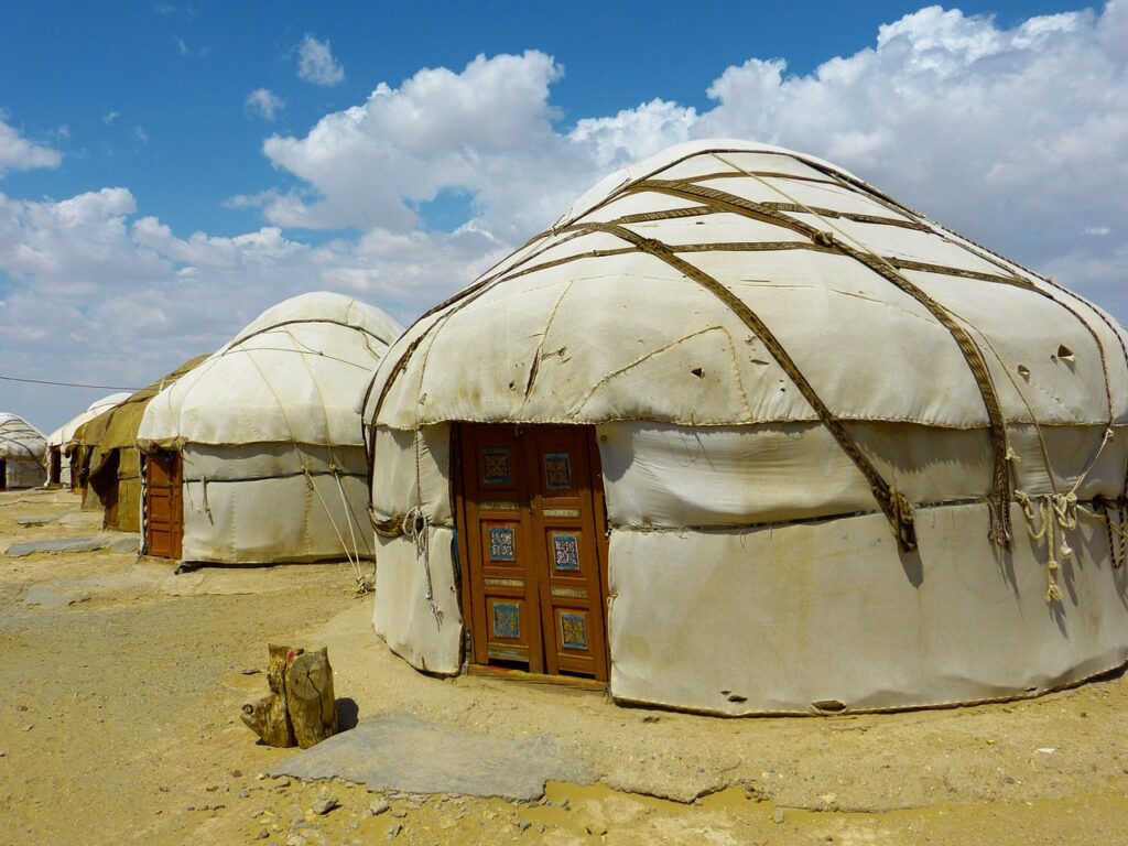 yurt desert camp